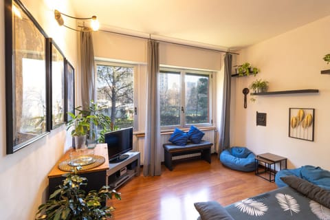 Communal lounge/ TV room, Garden, View (from property/room), View (from property/room), Living room, Decorative detail, Decorative detail, Seating area, City view, City view, Garden view, Garden view, Seasons, Inner courtyard view, heating, heating