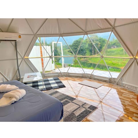 Bed, Day, View (from property/room), Living room, Photo of the whole room, Seating area, Bedroom