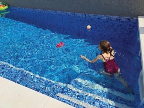 Property building, People, Activities, Pool view, Swimming pool, children