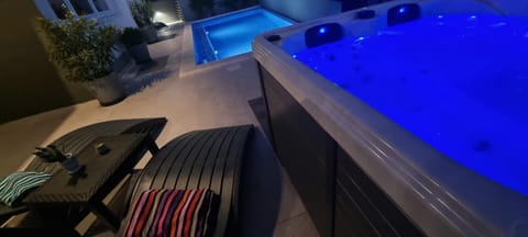 Hot Tub, Hot Tub, Spa and wellness centre/facilities, Open Air Bath