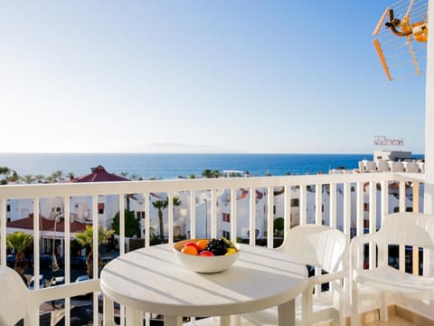 View (from property/room), Balcony/Terrace, Sea view