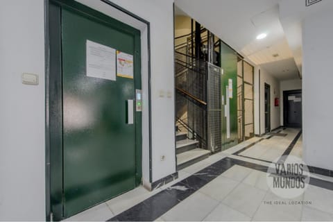 Facade/entrance, elevator