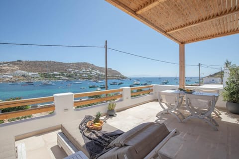 View (from property/room), Balcony/Terrace
