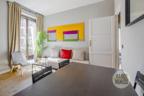 Amplio y Centrico Apt para 9pax en La Latina Apartment in Centro