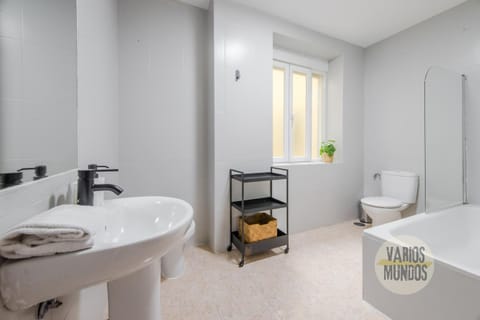 Amplio y Centrico Apt para 9pax en La Latina Apartment in Centro