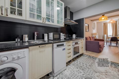 Kitchen or kitchenette, dishwasher, washing machine
