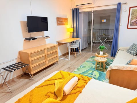 Living room, Seating area, Bedroom