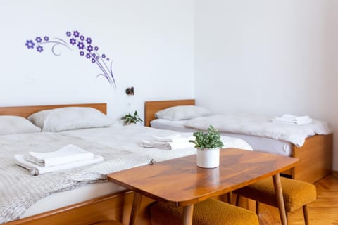 Apartments and Rooms Ješelnik Bed and Breakfast in Portorož