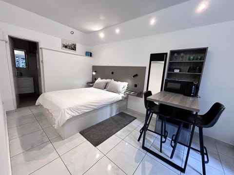 TV and multimedia, Bedroom