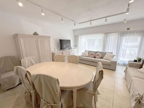 Appartement met 2 slaapkamers-VAYA G002 Apartment in De Panne