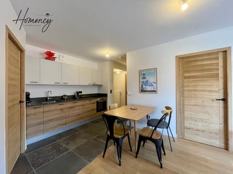 Dining area, oven, kitchen