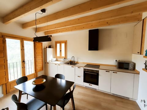 Kitchen or kitchenette, Mountain view