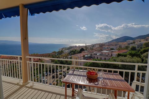 Patio, Balcony/Terrace, Mountain view, Sea view