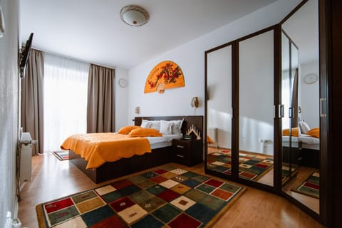 Bed, Bedroom, wardrobe