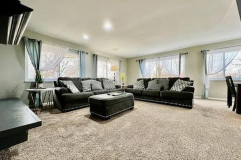 Beautiful home Among trees outside the city House in Cincinnati