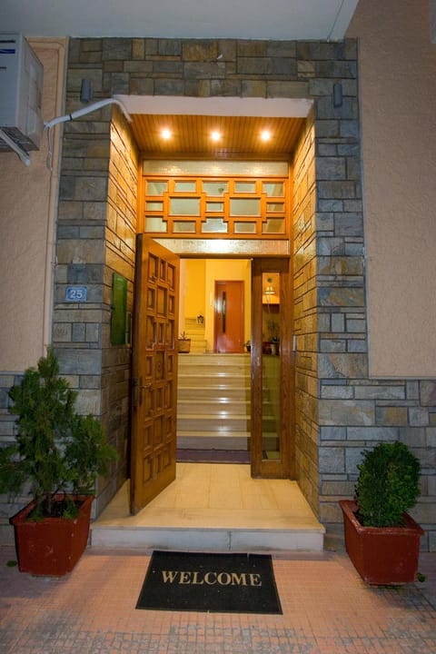 Facade/entrance, Decorative detail