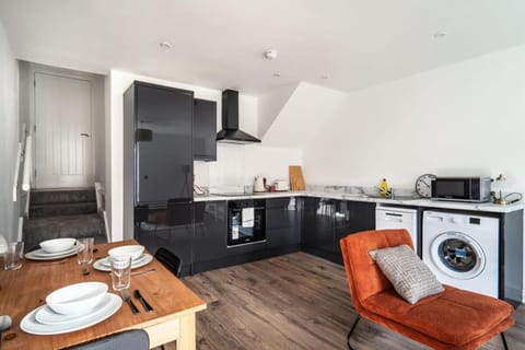 Modern 2 Bed Apartment in Waterloo Liverpool Apartment in Liverpool