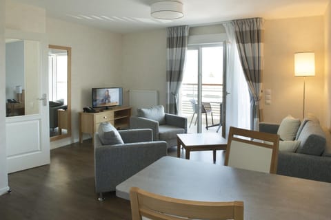 Domitys Le Chant des Lavandières Apartment hotel in Dreux