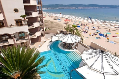 Property building, Day, Beach, Pool view, Sea view, sunbed
