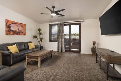 Luxury Downtown Rental - La Dolce Vita Villas #6 Apartment in Moab