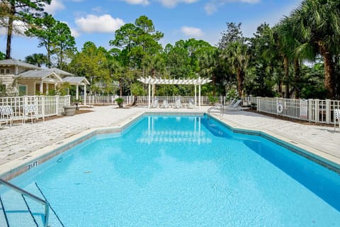 Blue Pine Sea-clusion House in Seagrove Beach