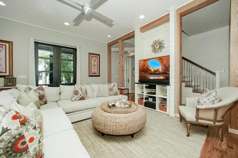 Blue Pine Sea-clusion House in Seagrove Beach