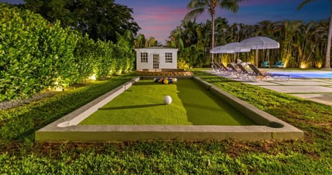 Spring, Night, Natural landscape, Garden, Garden view, Pool view, Swimming pool, sunbed