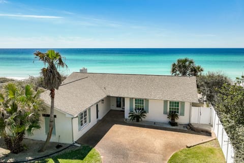 105 Pelican Circle House in Seacrest