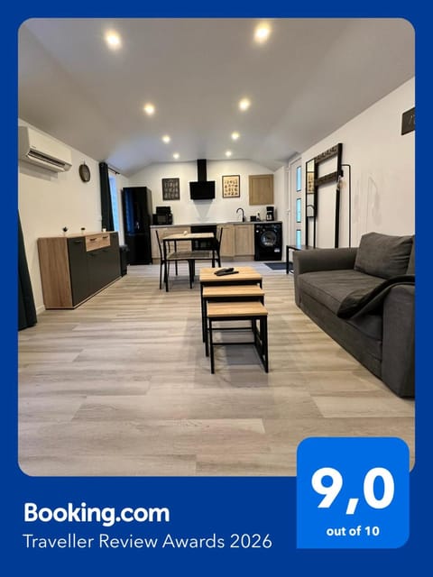 Property building, Living room, Dining area, hair dryier, heating, internet, microwave, towels, washing machine, dryer, kitchen, kitchen, air conditioner
