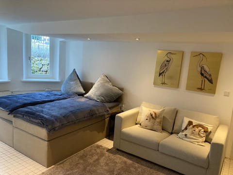 Seating area, Bedroom
