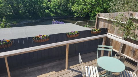 Ty Taf- 2 Bed Cottage with Quick & Easy Transport Links to Cardiff Centre Apartment in Cardiff