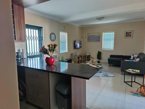 Living room, Evening entertainment