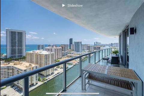 Apartment 3B/3B Bay View Apartment in Hallandale Beach