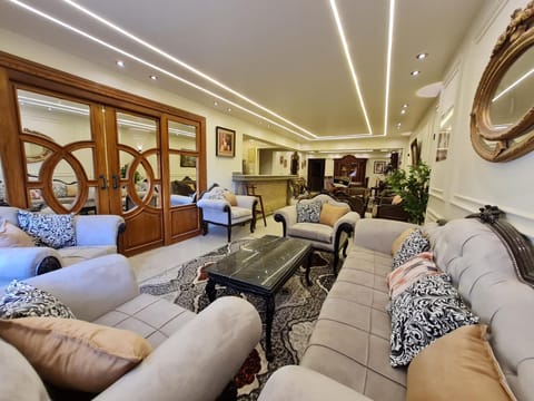 Living room, Photo of the whole room, Seating area