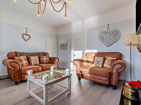 5 Beechcroft Cottage - Seahouses Northumberland House in Seahouses