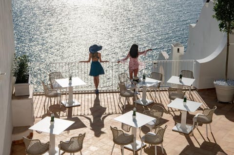 View (from property/room), Balcony/Terrace, Sea view, Breakfast, Internal: Not applicable to any particular room