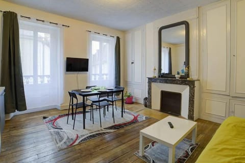 Le Baldaquin quartier cathédrale-marais Apartment in Bourges