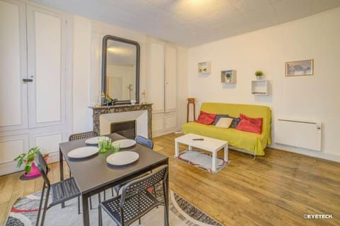 Le Baldaquin quartier cathédrale-marais Apartment in Bourges