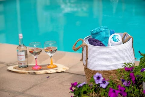 Hot Tub Haven - Back up electricity Plett House in Plettenberg Bay