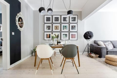 Living room, Decorative detail, Dining area