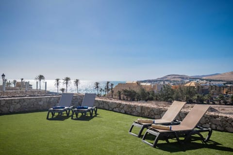 Garden, Solarium, Beach, Sea view, sunbed