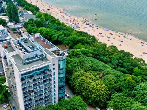 Property building, Off site, Natural landscape, Bird's eye view, Beach