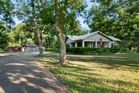 The Nut House House in San Marcos