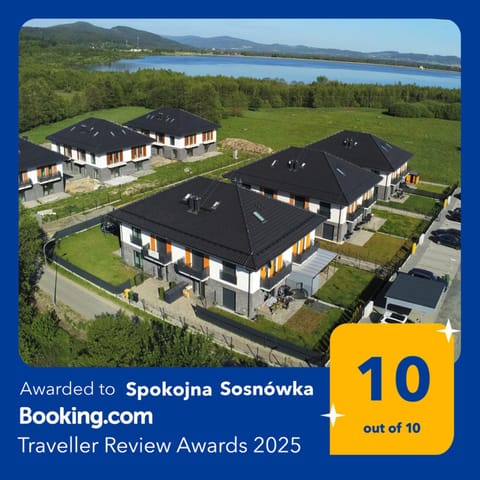 Property building, Day, Neighbourhood, Natural landscape, Logo/Certificate/Sign, Lake view, Street view, Certificate/Award, Parking