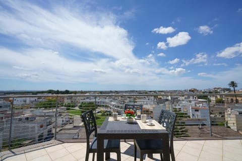View (from property/room), City view
