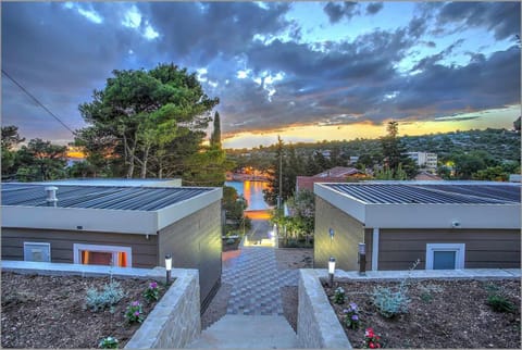 Property building, Natural landscape, Sunrise, Sunset