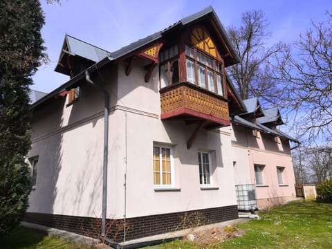 Property building, Spring, Day
