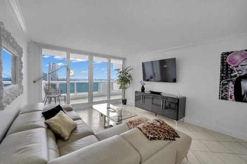 TV and multimedia, Balcony/Terrace, Living room, Evening entertainment, Sea view