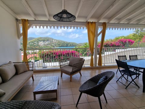 View (from property/room), Balcony/Terrace, Dining area, Sea view