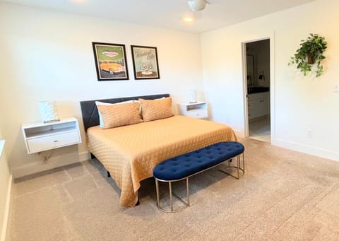 3BR Game Room Sleeps 10 Near Opry & Broadway House in Cloverhill